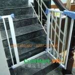 Chặn cửa cầu thang D1