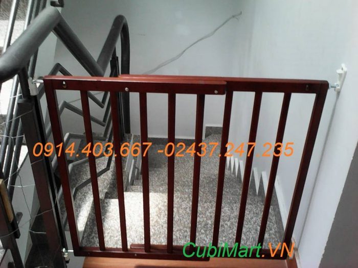 Chắn cửa Maya bằng gỗ, chắn cầu thang maia